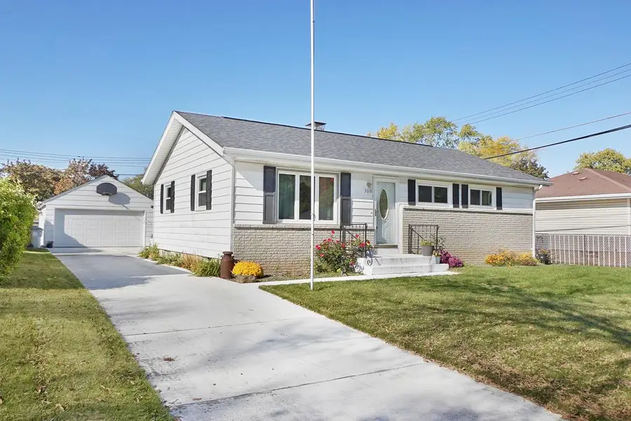 3618 W Parnell AVENUE, Milwaukee, WI 53221 - #2