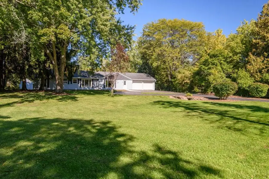 1428 W Fiesta LANE, Mequon, WI 53092 - #2