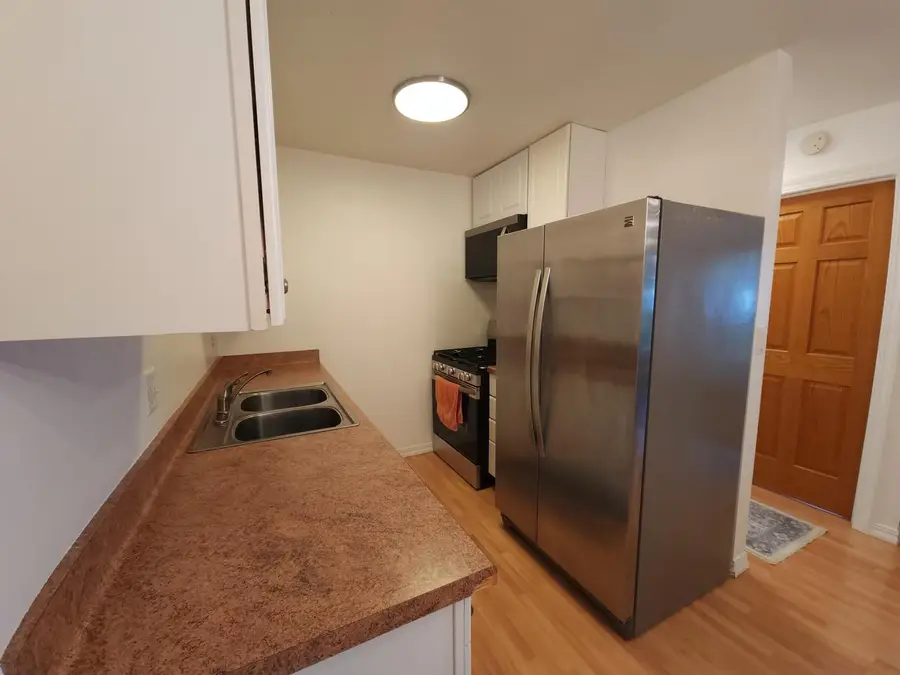 6143 W Howard AVENUE #9, Greenfield, WI 53220 - #3