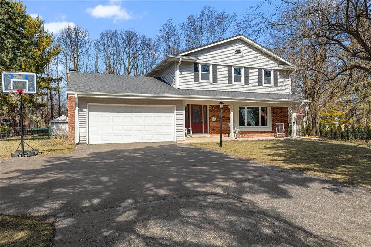 3134 Skyline DRIVE, Hubertus, WI 53033 - #1