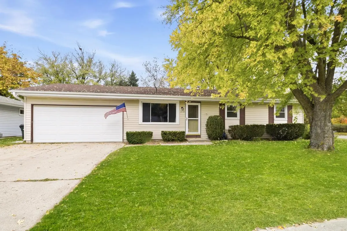 1714 Annie STREET, West Bend, WI 53090 - #1