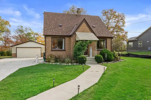 8060 S 20th STREET, Oak Creek, WI 53154