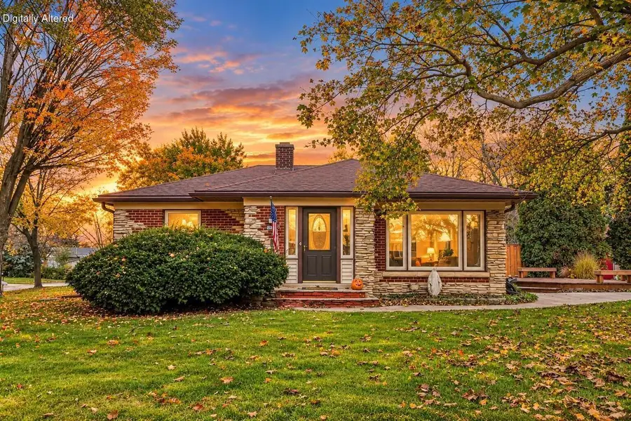 9530 W Hope AVENUE, Wauwatosa, WI 53222 - #2