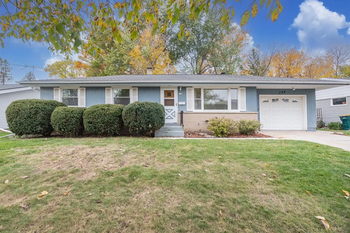 124 N 16th AVENUE, West Bend, WI 53095 - #1