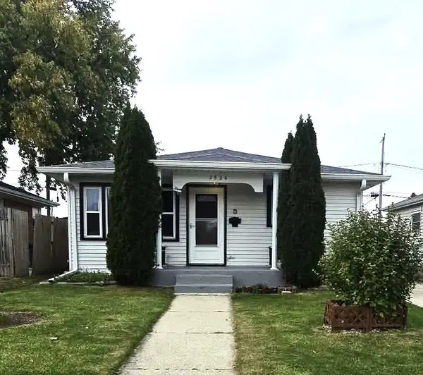 2526 Maple Grove AVENUE, Racine, WI 53404