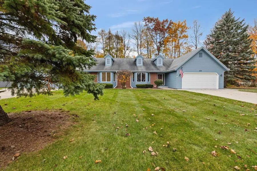 1514 Ridgewood DRIVE, West Bend, WI 53095 - #3