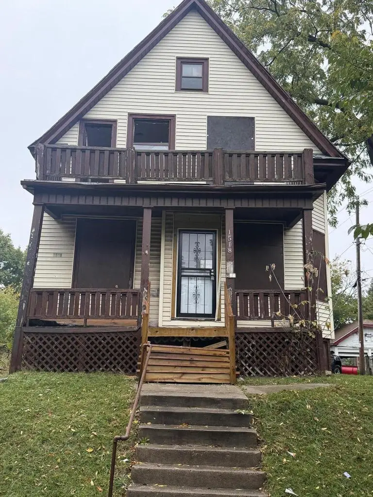 1518 W Ring STREET, Milwaukee, WI 53206 - #1