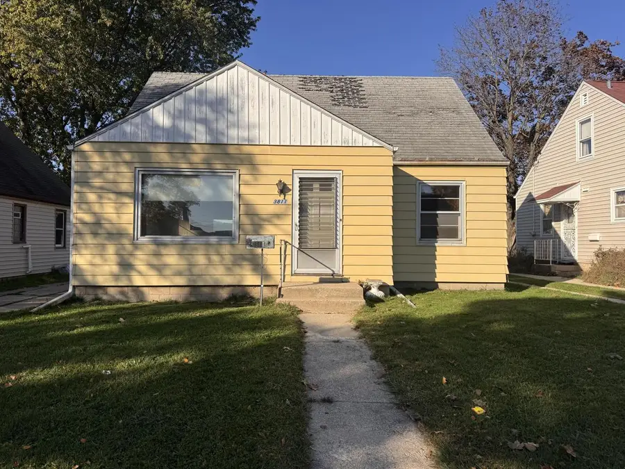 3811 S 22nd STREET, Milwaukee, WI 53221 - #2