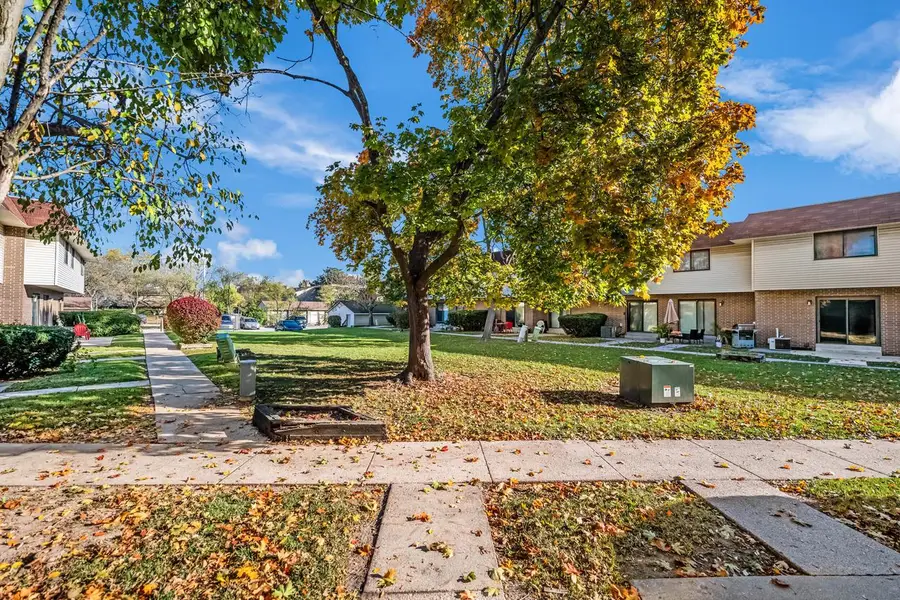 6116 W Port AVENUE, Milwaukee, WI 53223 - #2