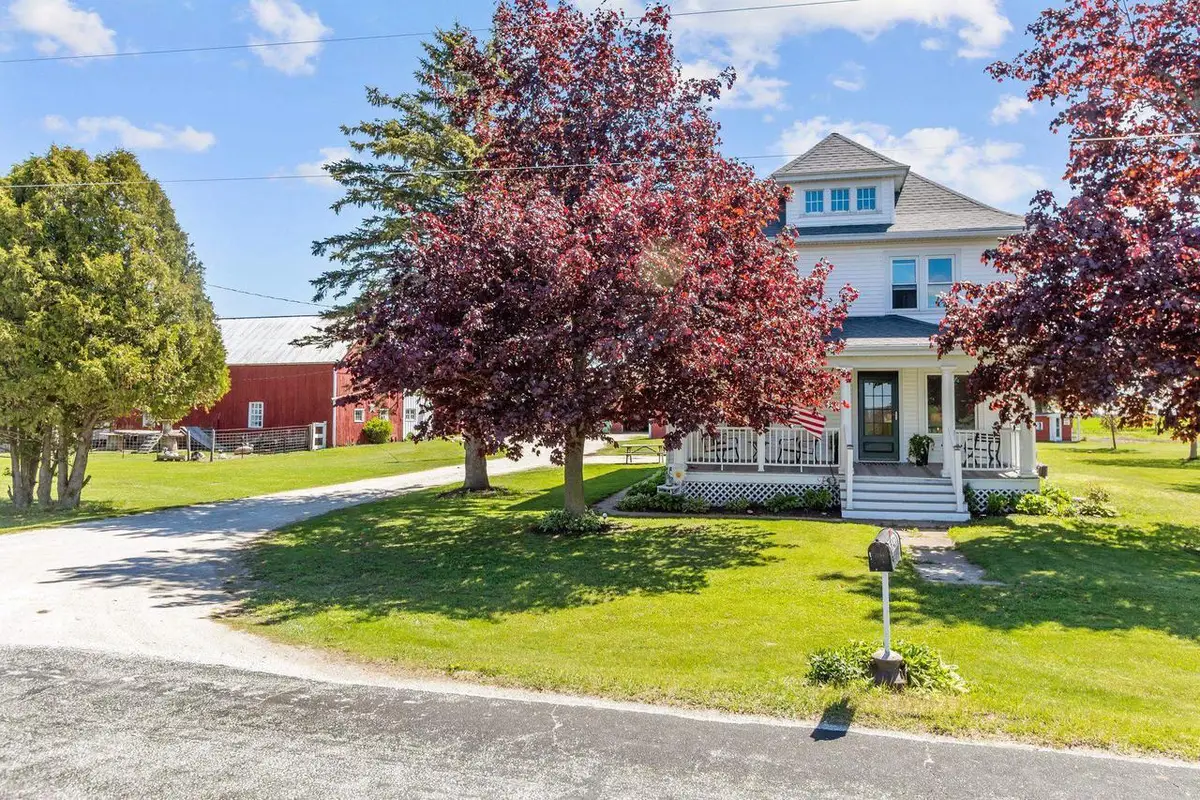 15431 Jambo Creek Road, Mishicot, WI 54228 - Image #1