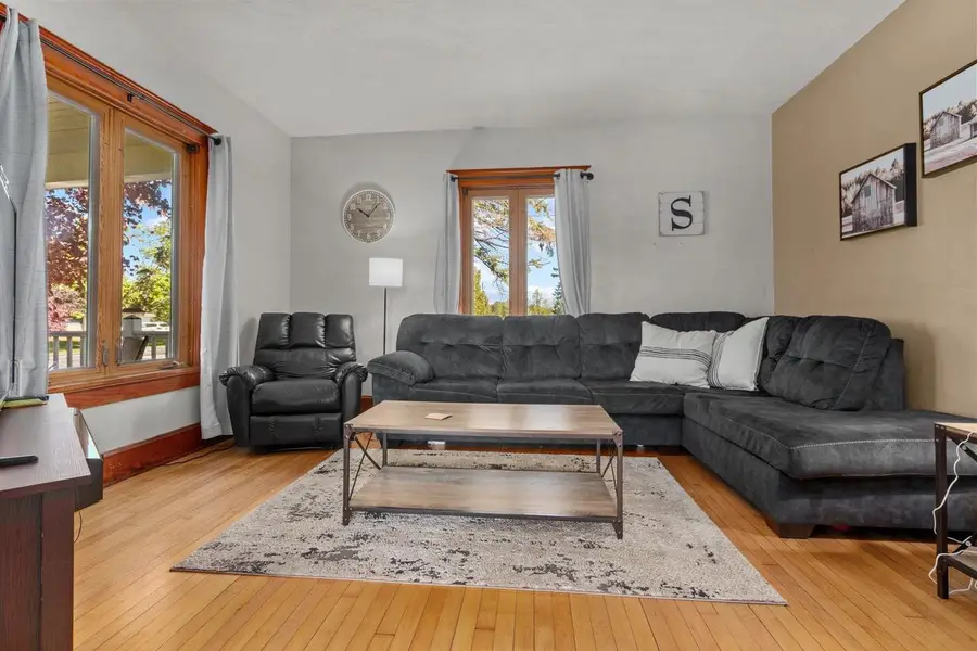 15431 Jambo Creek Road, Mishicot, WI 54228 - Image #2