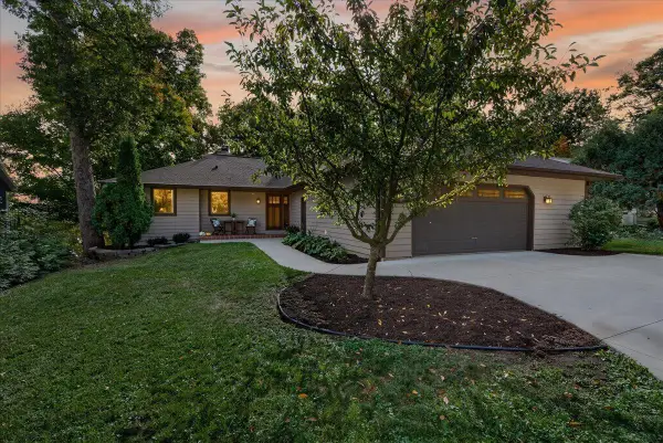 N6666 Upper Shorewood Hill Road, Lake Mills, WI 53551