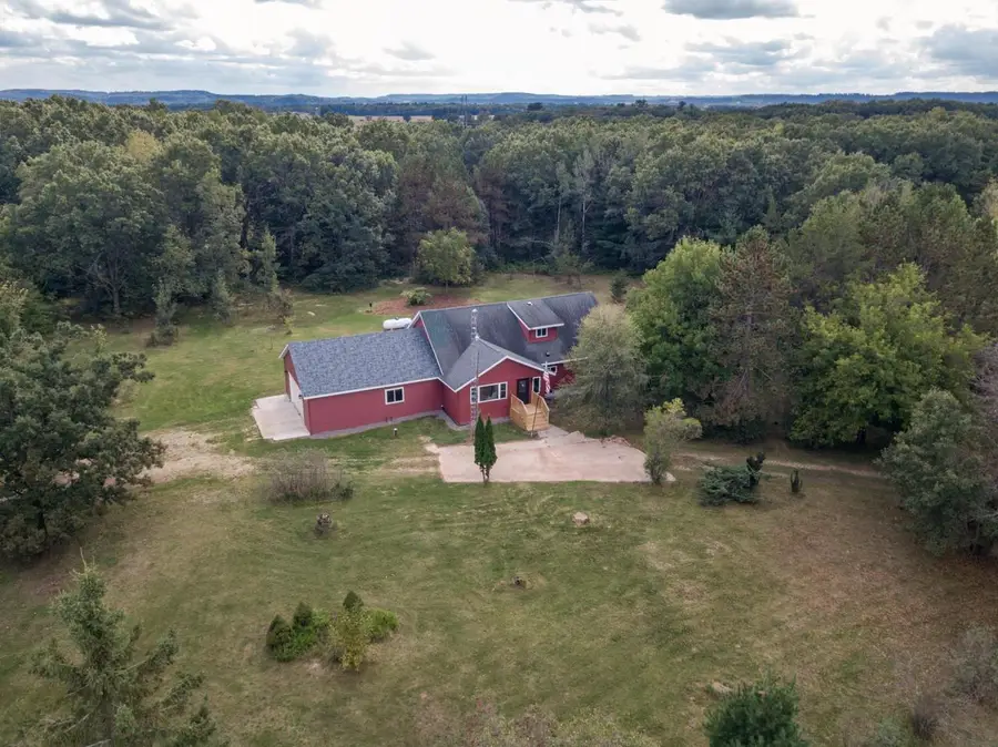 31395 Fresno Avenue, Byron, WI 54460 - Image #3