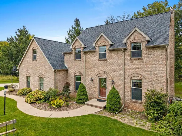 2695 Whitegate Trail, De Pere, WI 54115