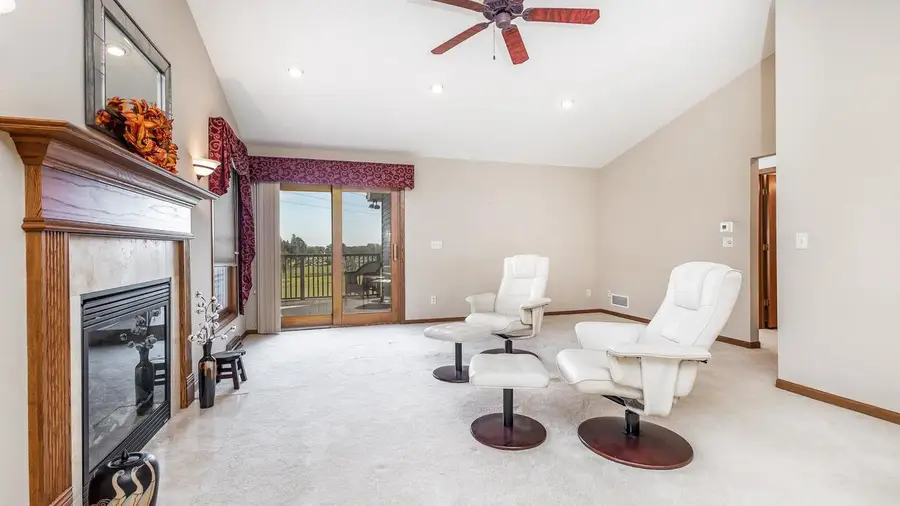 12168 Tama Run Lane, Darlington, WI 53530 - Image #3