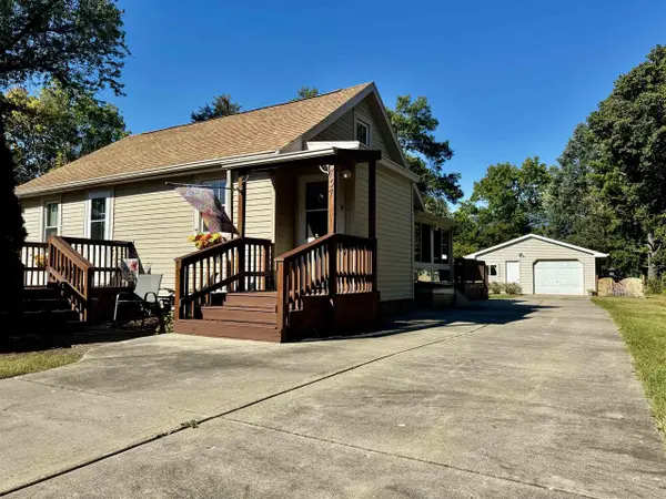 737 E Briar Lane, Beloit, WI 53511