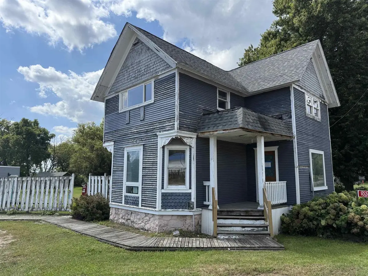 10248 E County Rd A, Janesville, WI 53545 - Image #1