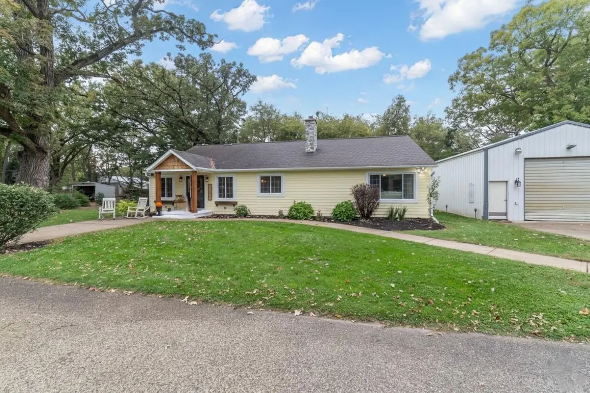 W377S5229 Pretty Lake Road, Dousman, WI 53118 - Image #1