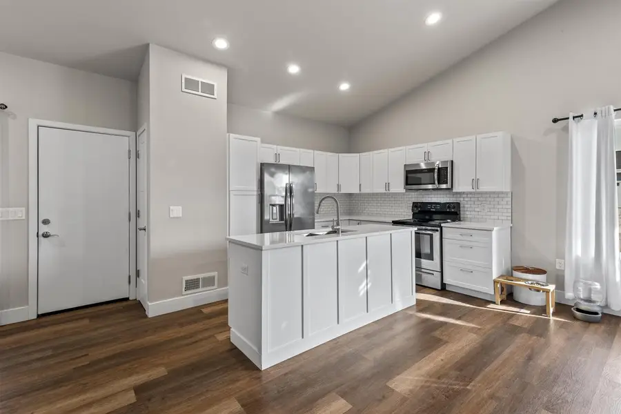 6657 Uecker Drive, Deforest, WI 53532 - Image #3