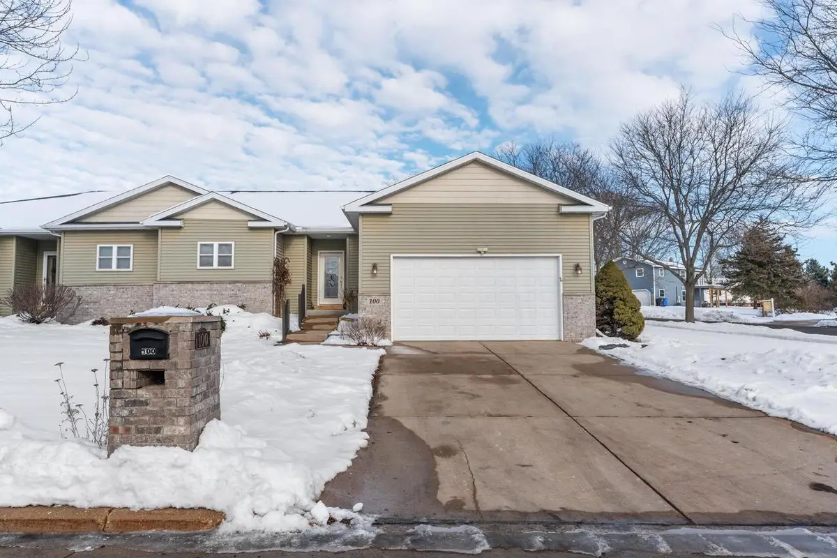 100 Jennifer Circle, Mount Horeb, WI 53572 - Image #1