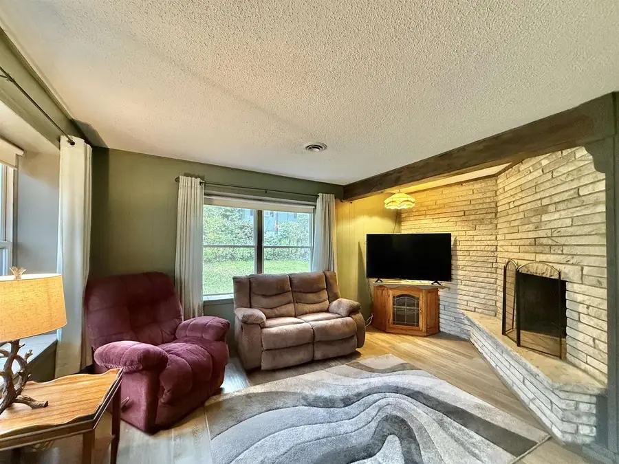 6802 W St Lawrence Avenue, Beloit, WI 53511 - Image #3