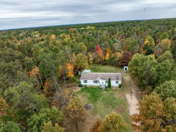 N8821 Running Bear Trail, New Lisbon, WI 53950