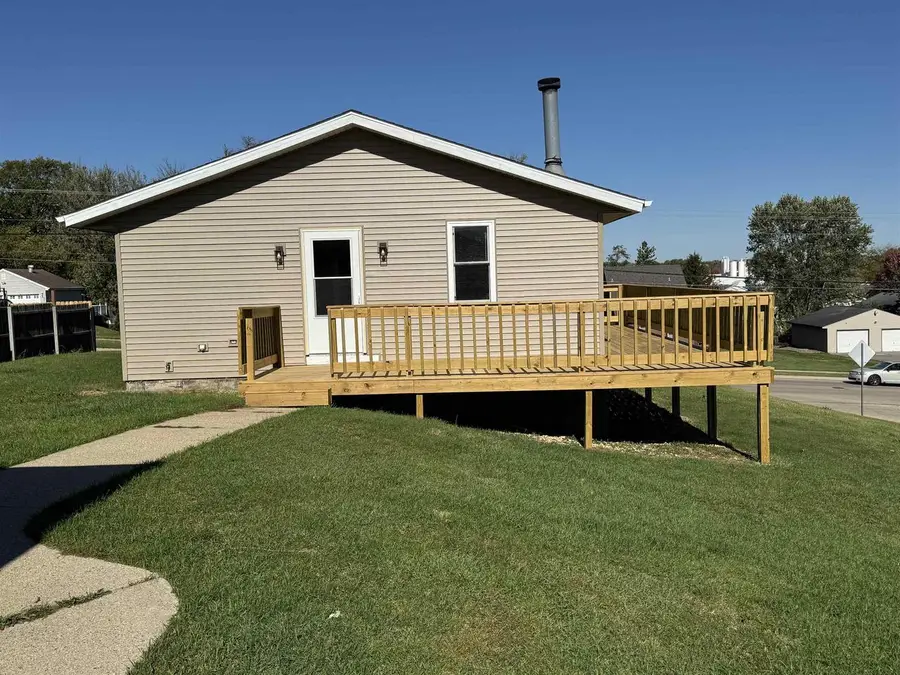 702 S Willard Avenue, Janesville, WI 53548 - Image #2