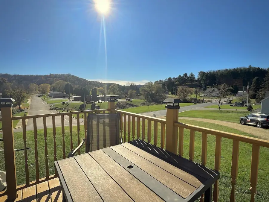 1304 W Seminary Street, Richland Center, WI 53581 - Image #2