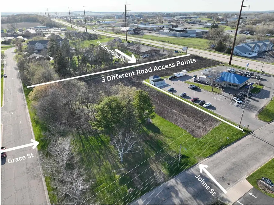 1114 N Johns Street, Dodgeville, WI 53533 - #3