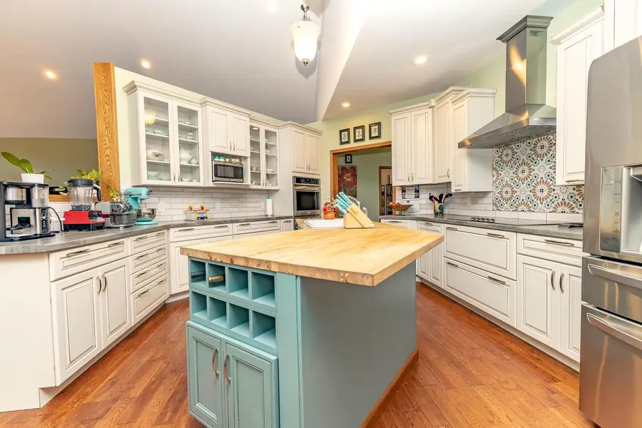 1889 S Dixie Court, Friendship, WI 53934 - Image #2