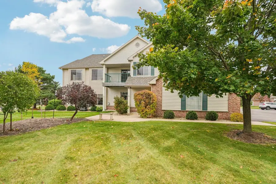 120 Pheasant Run #D, Johnson Creek, WI 53038 - Image #2