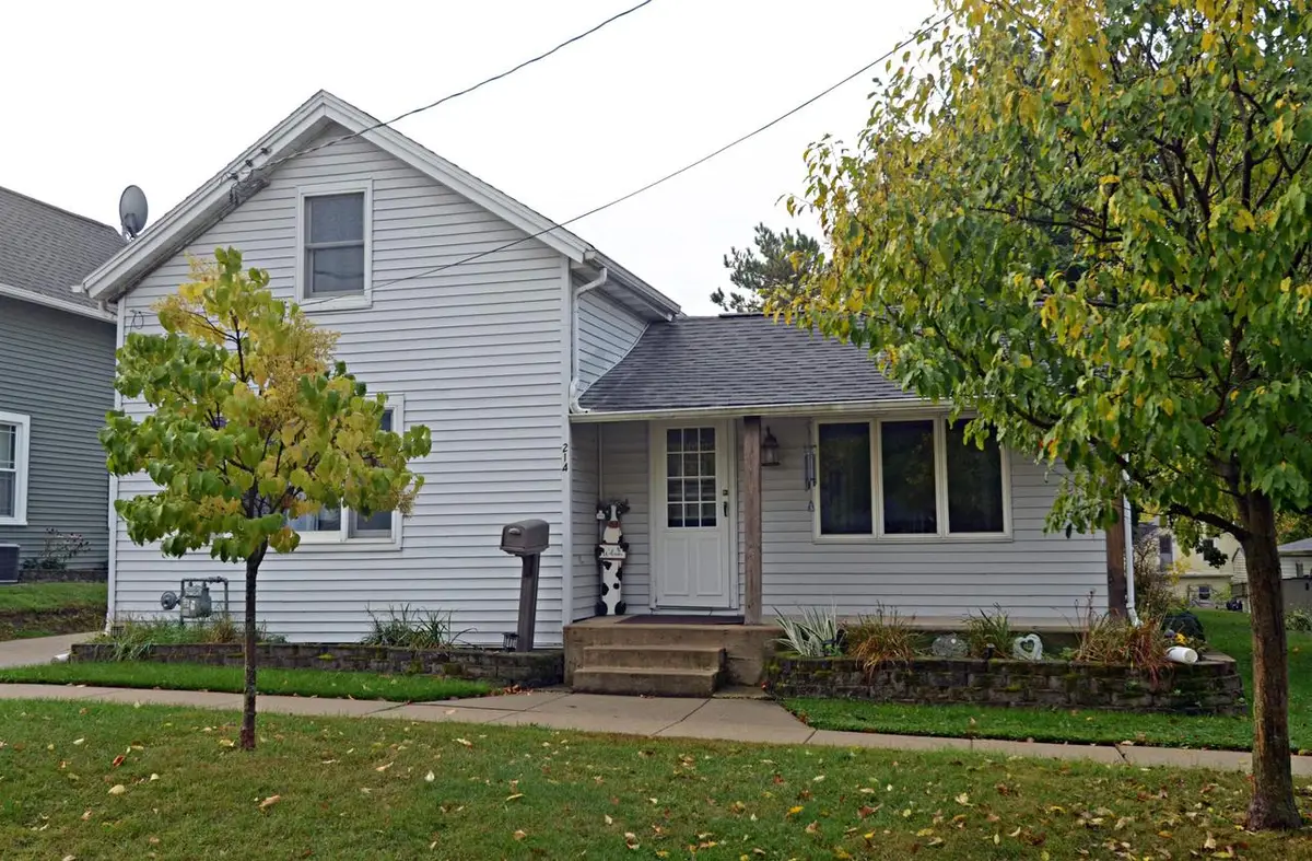 214 W North Street, Jefferson, WI 53549 - Image #1
