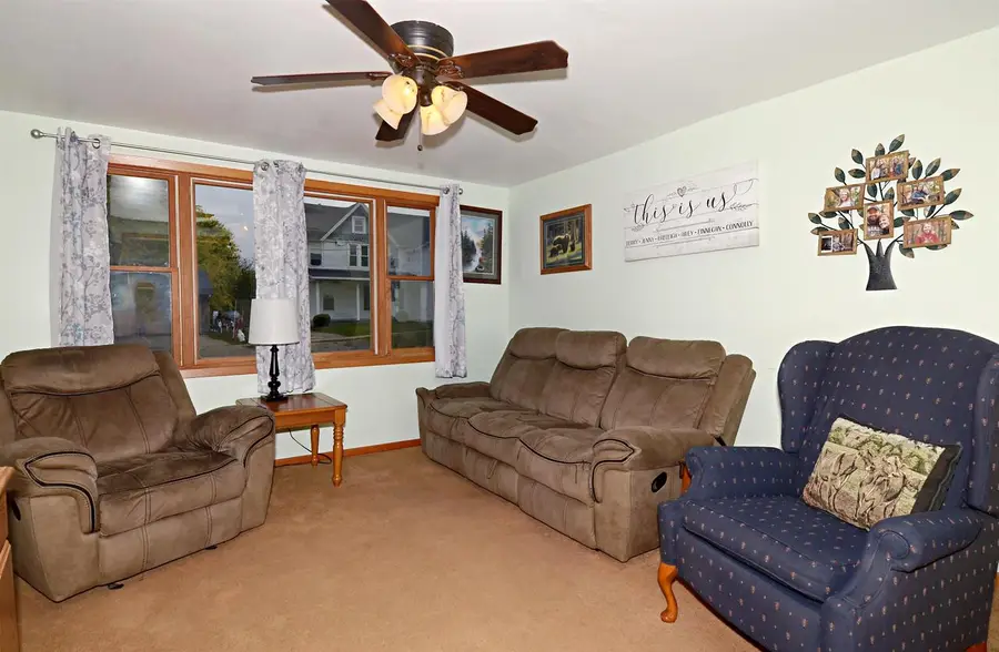 214 W North Street, Jefferson, WI 53549 - Image #2