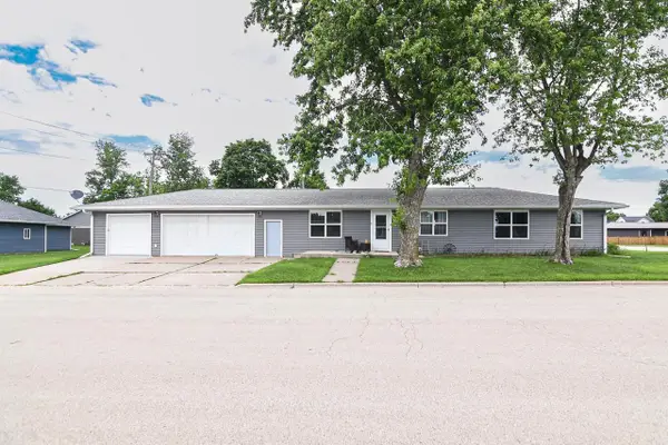 205 W Kelly Street, Cuba City, WI 53807