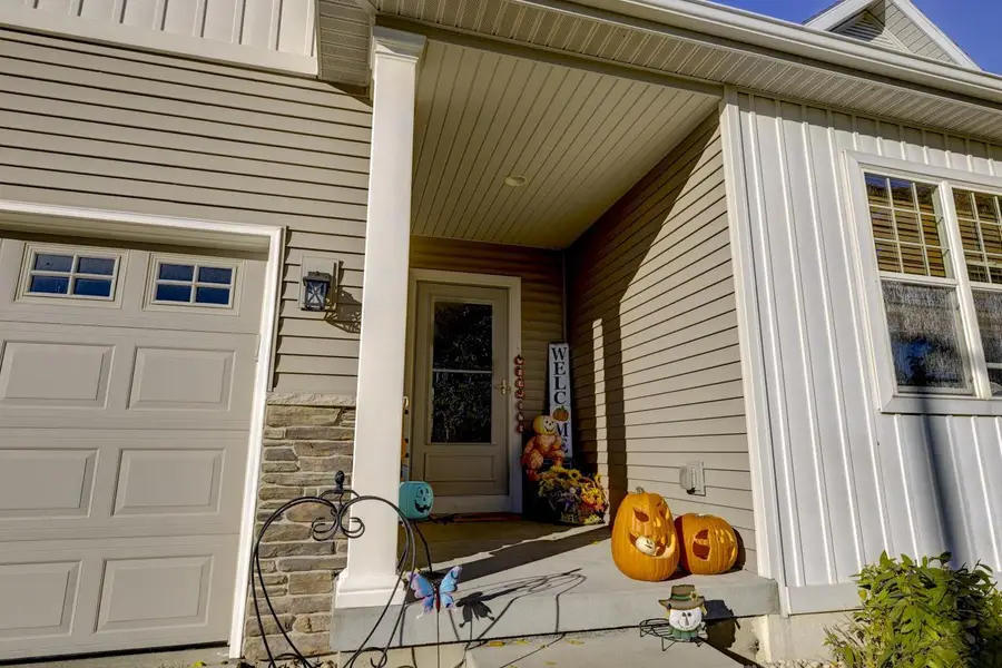 322 Cottage Lane, Deerfield, WI 53531 - Image #3