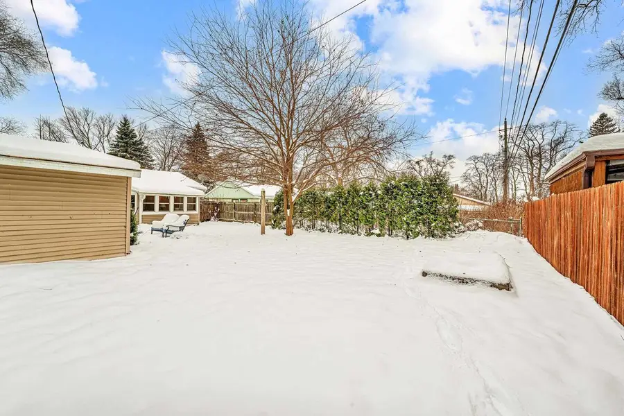 936 RIDGEWOOD Way, Madison, WI 53713 - Image #2