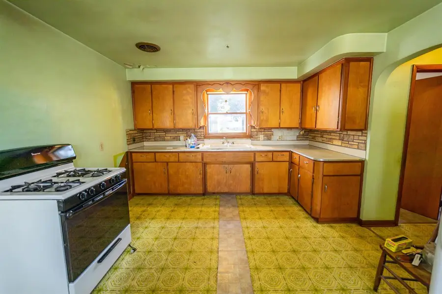 237 E 2nd Street, Westfield, WI 53964 - Image #2