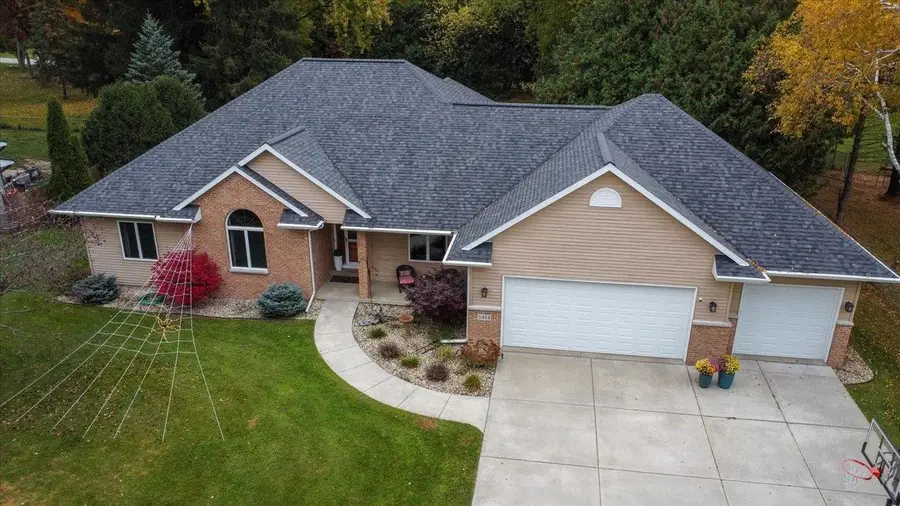 5494 Sunset Trail, Waunakee, WI 53597 - Image #2