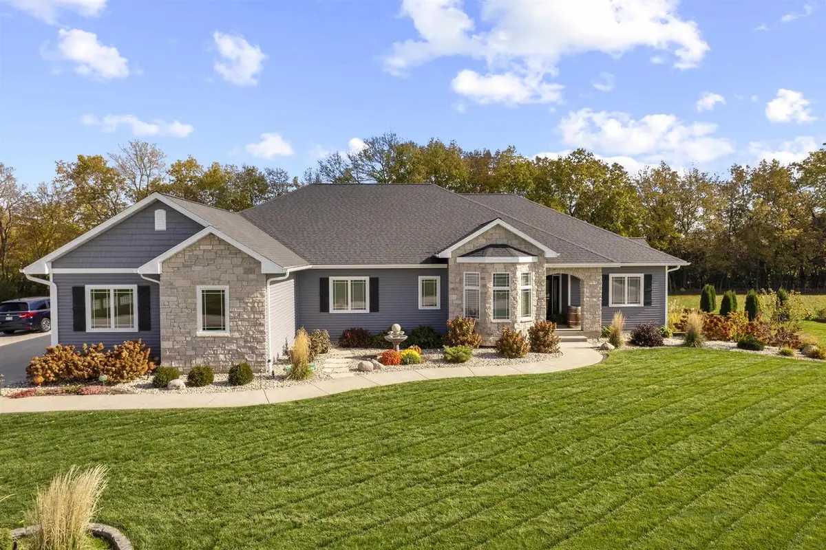 N815 Long Drive, Fort Atkinson, WI 53538 - Image #1