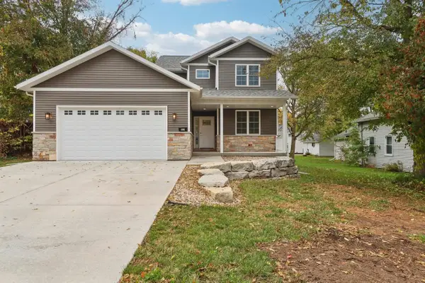 127 E Franklin Street, Portage, WI 53901