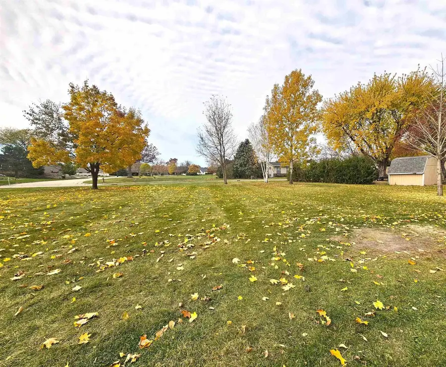 295 Harmsen Avenue, Waupun, WI 53963 - Image #2