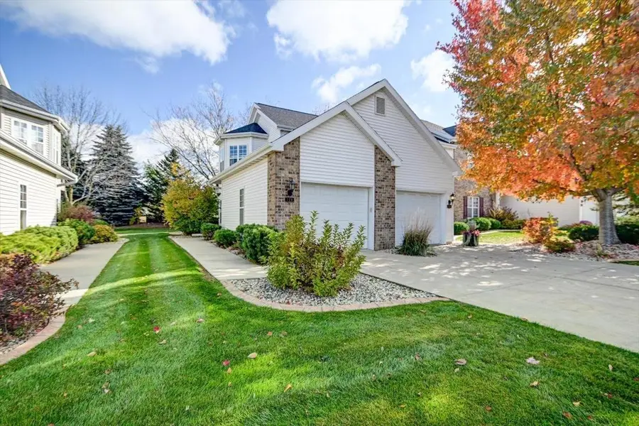 718 Dunn Avenue, Oregon, WI 53575 - Image #3