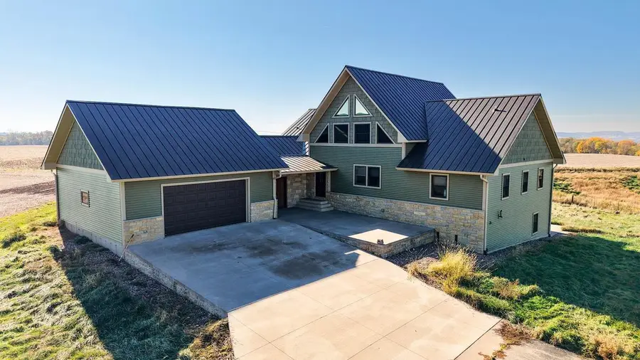 10609 Cadwell Road, Cassville, WI 53806 - Image #2