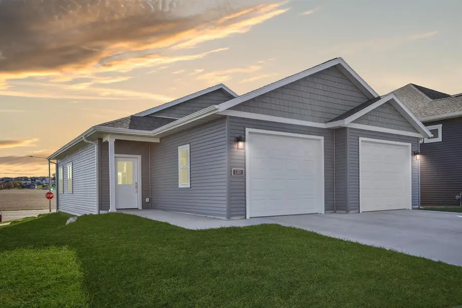 1201 Tivoli Circle, Oregon, WI 53575 - Image #2