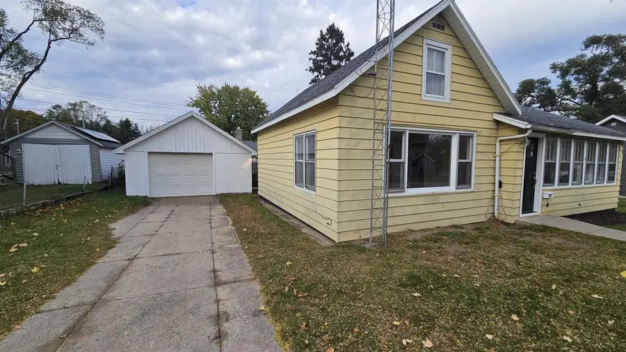 807 W Franklin Street, Portage, WI 53901 - Image #2