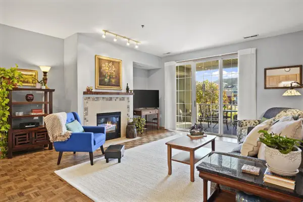 5480 Caddis Bend #101, Fitchburg, WI 53711