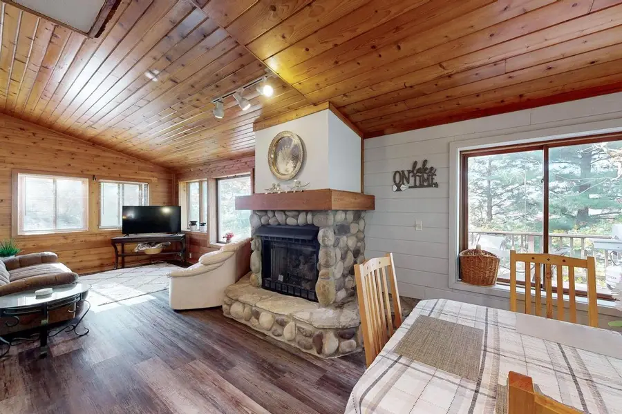 W3797 Lakeview Park Drive, Lake Geneva, WI 53147 - Image #2