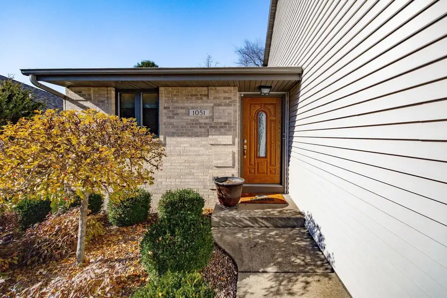 1051 N Wuthering Hills Drive, Janesville, WI 53546 - Image #2