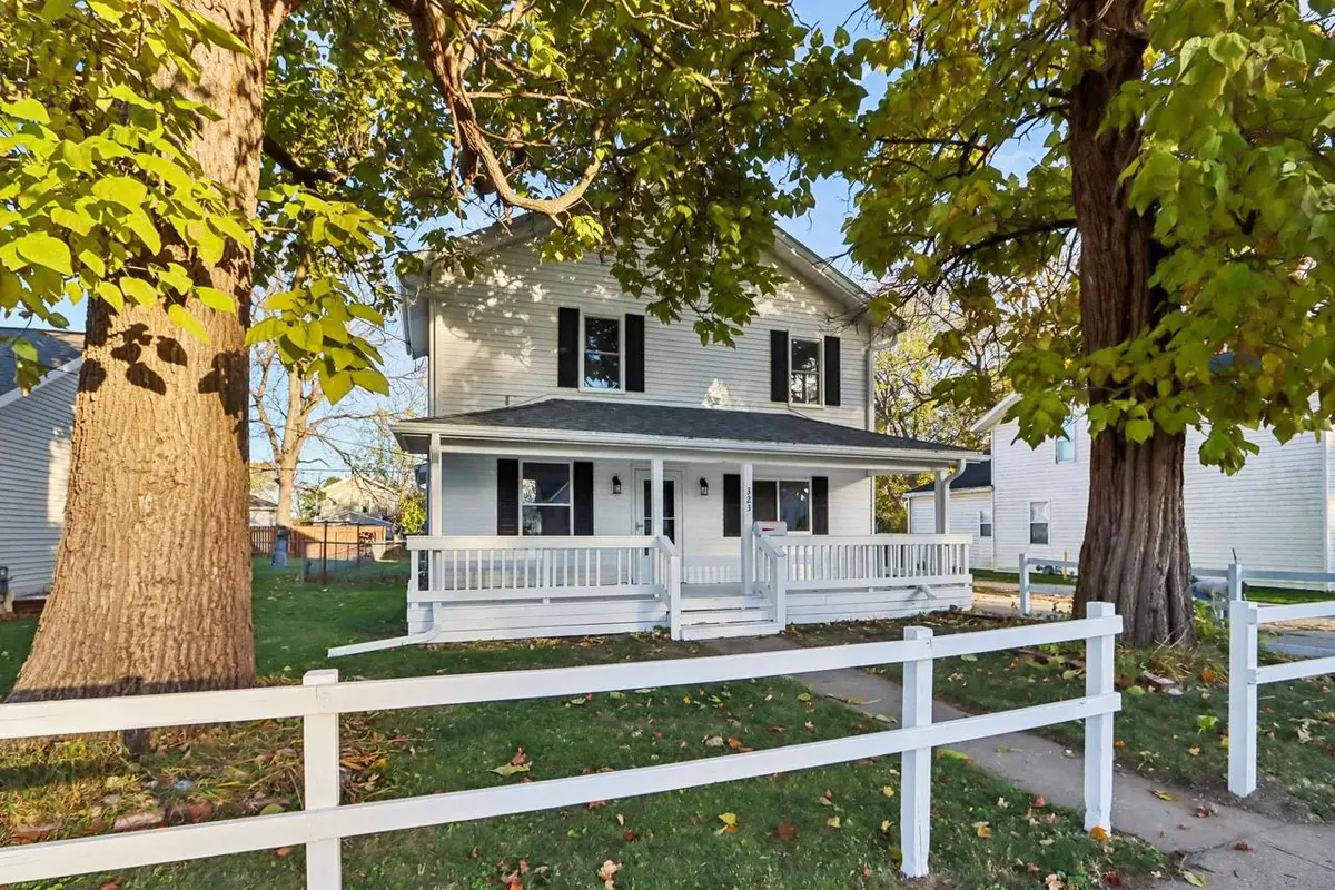 323 Center Avenue, Janesville, WI 53548 - Image #1