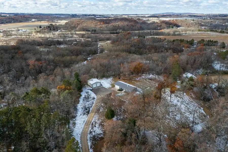 2039 Springdale Center Road, Verona, WI 53593 - Image #2